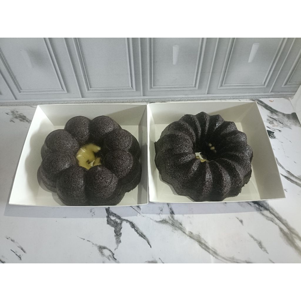 

Bolu Ketan Hitam Keju Lumer