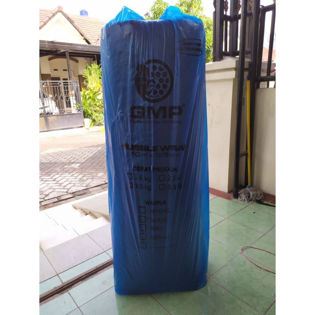 

Bubble Wrap Hitam GMP 3kg x 125 cm x 50 meter