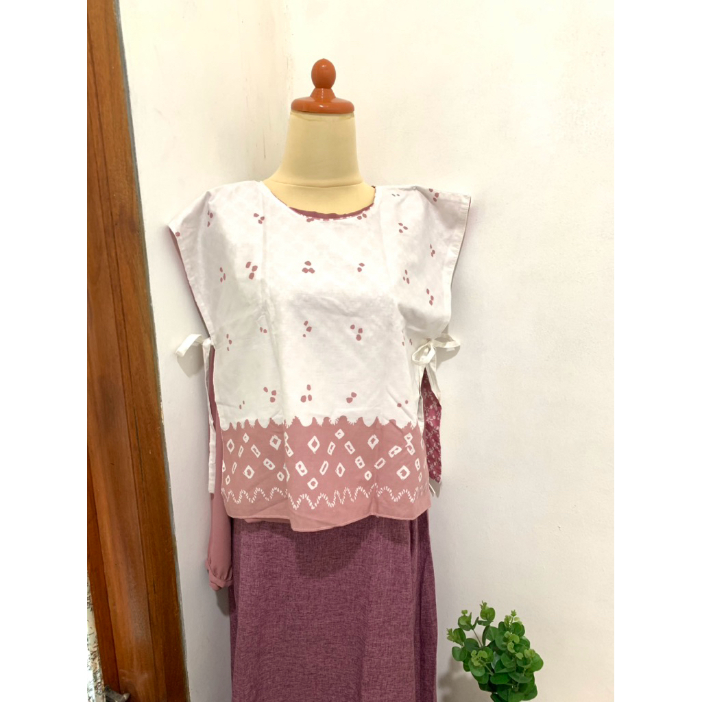 Outer Batik / Outer Batik Bolak Balik / Outer Batik Wanita / Batik Kantor / Batik Wanita / Outer Bat