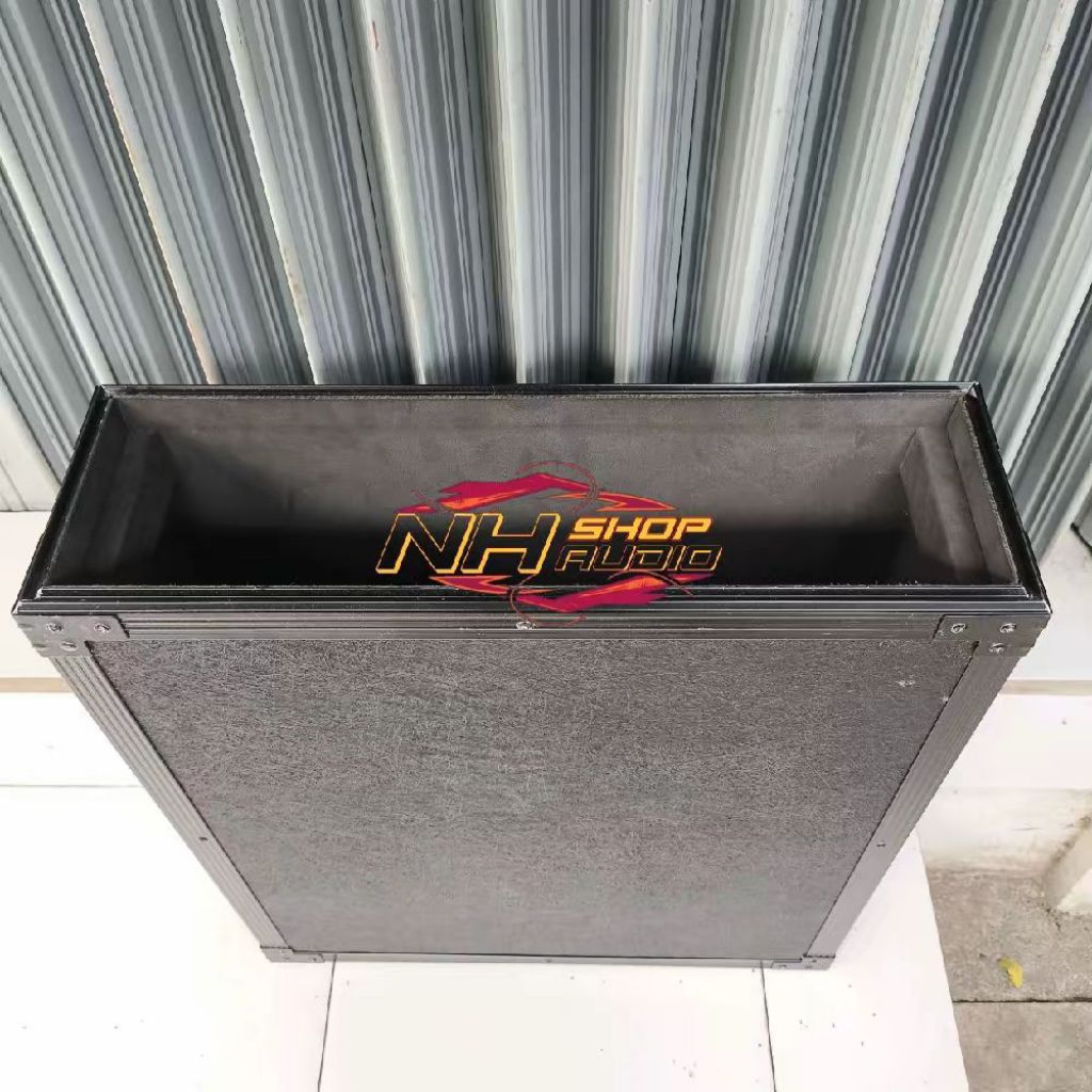 Hardcase Power 3U HITAM Met Resin warna Hitam Harkis Power Amplifier 3U Hitam Tanpa Tutup Hardcase P