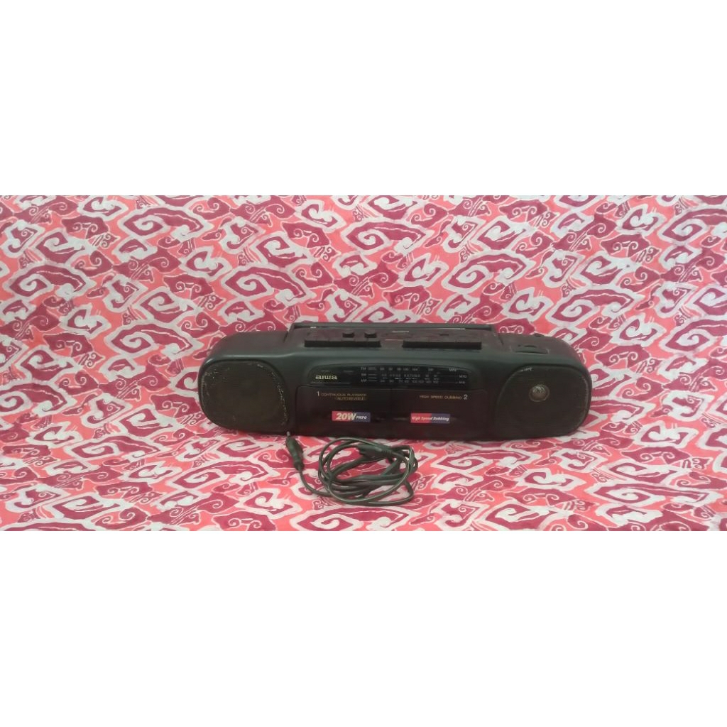 radio/tape compo aiwa cs-wr36 (kondisi on tapi butuh service)