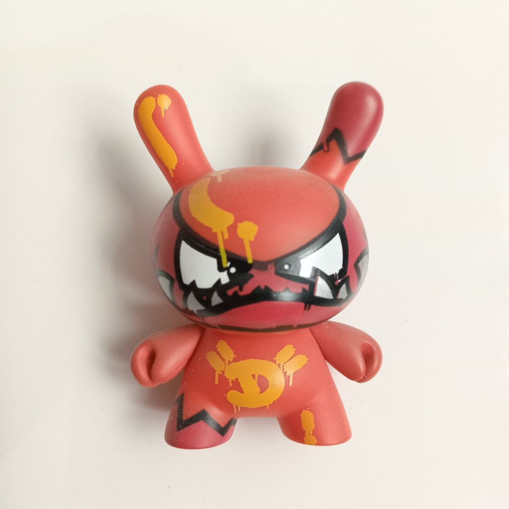dunny mist red kidrobot
