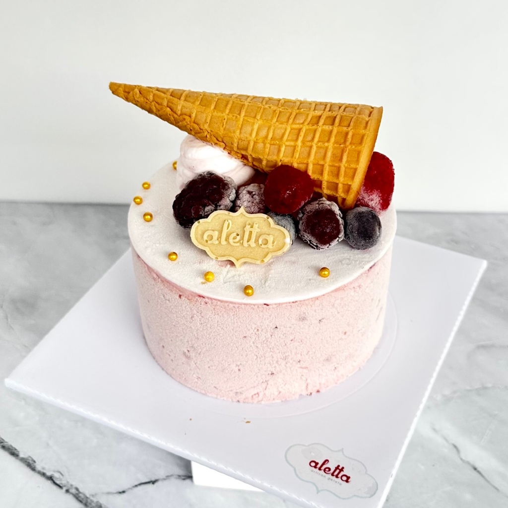 

Gelato Cake - Ice Cream Cake - Icecream Cake - Es Krim Cake - aneka rasa
