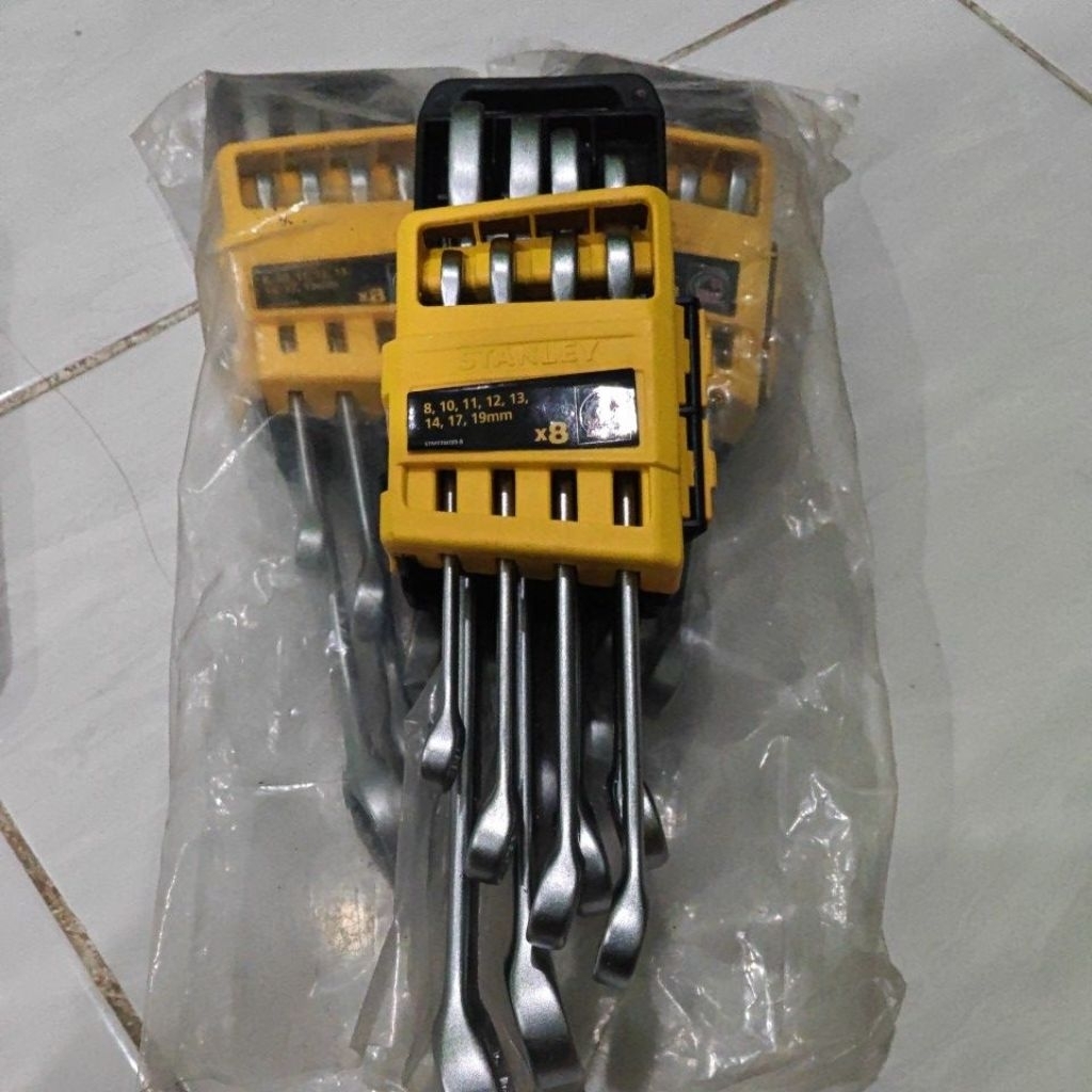 Kunci Ring Pas Stanley Set isi 8