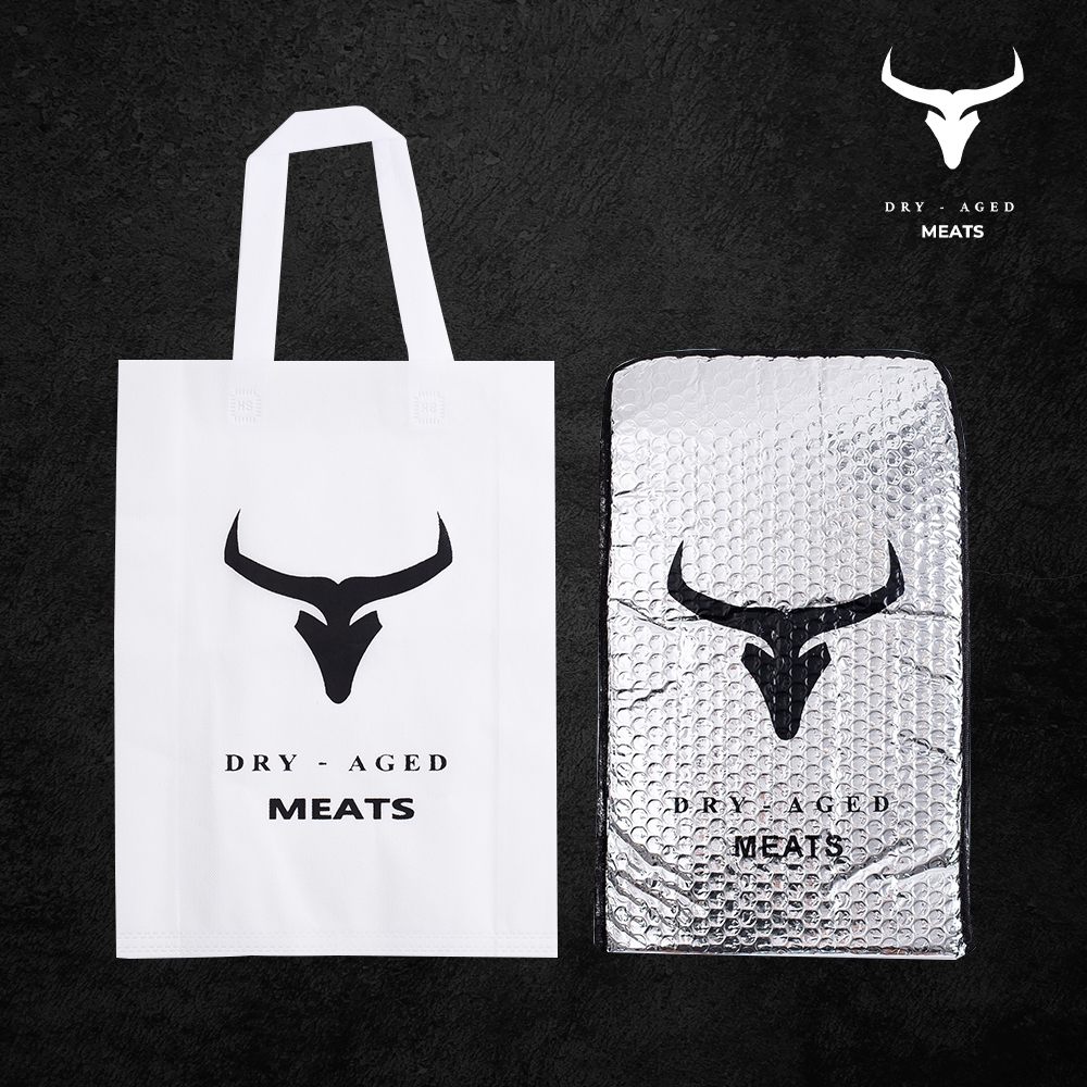 

Dry Aged Meats - Packaging Styrofoam + Dry Ice