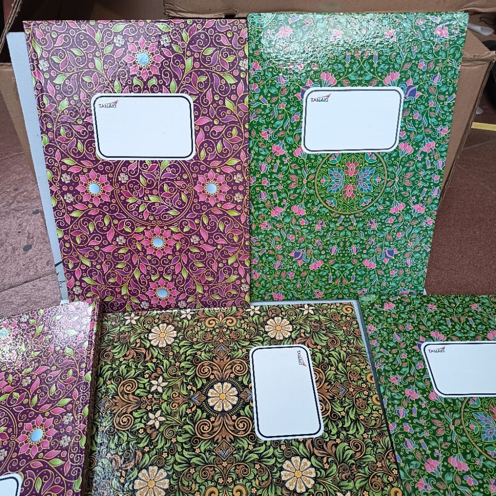 

Buku Folio Besar 20X31 Hard Cover Isi 100S Merek ORI Tanaki Kualitas Premium