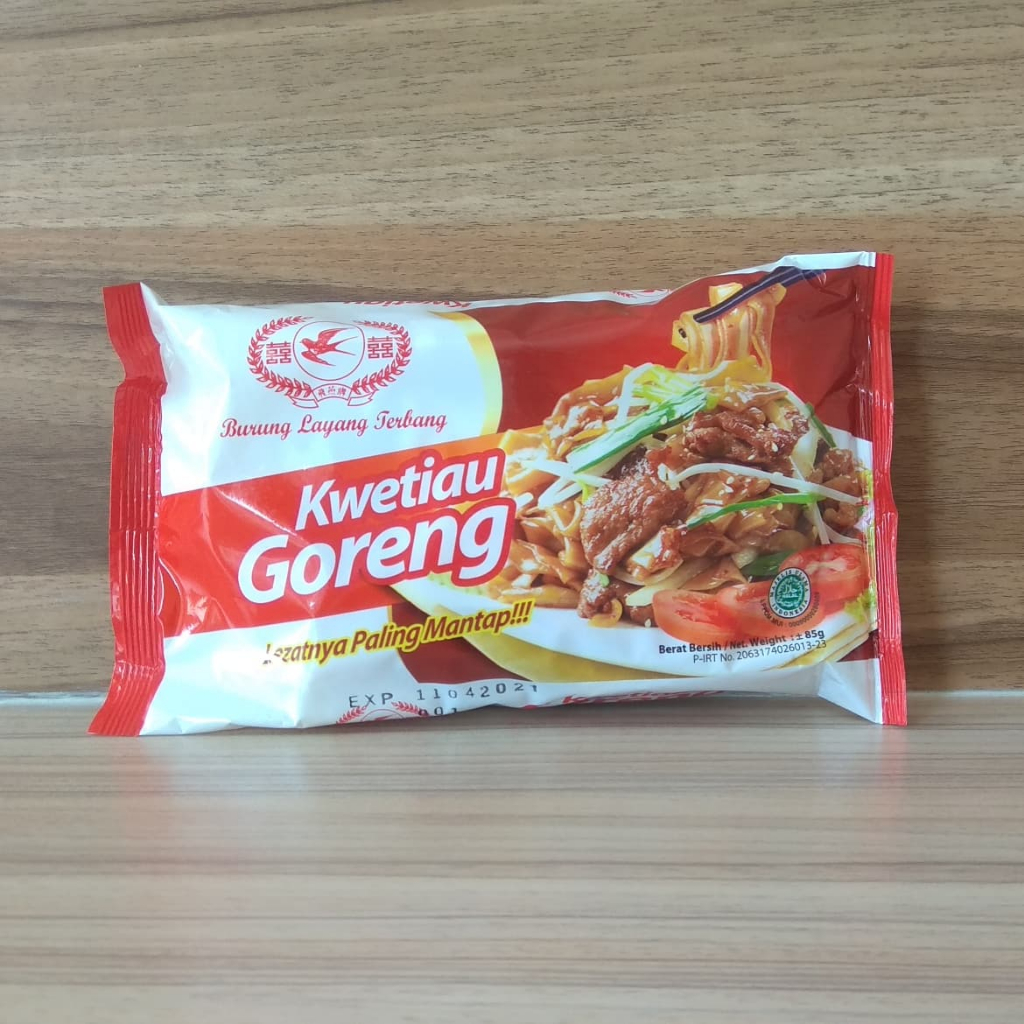 

Kwetiau goreng cap burung layang terbang