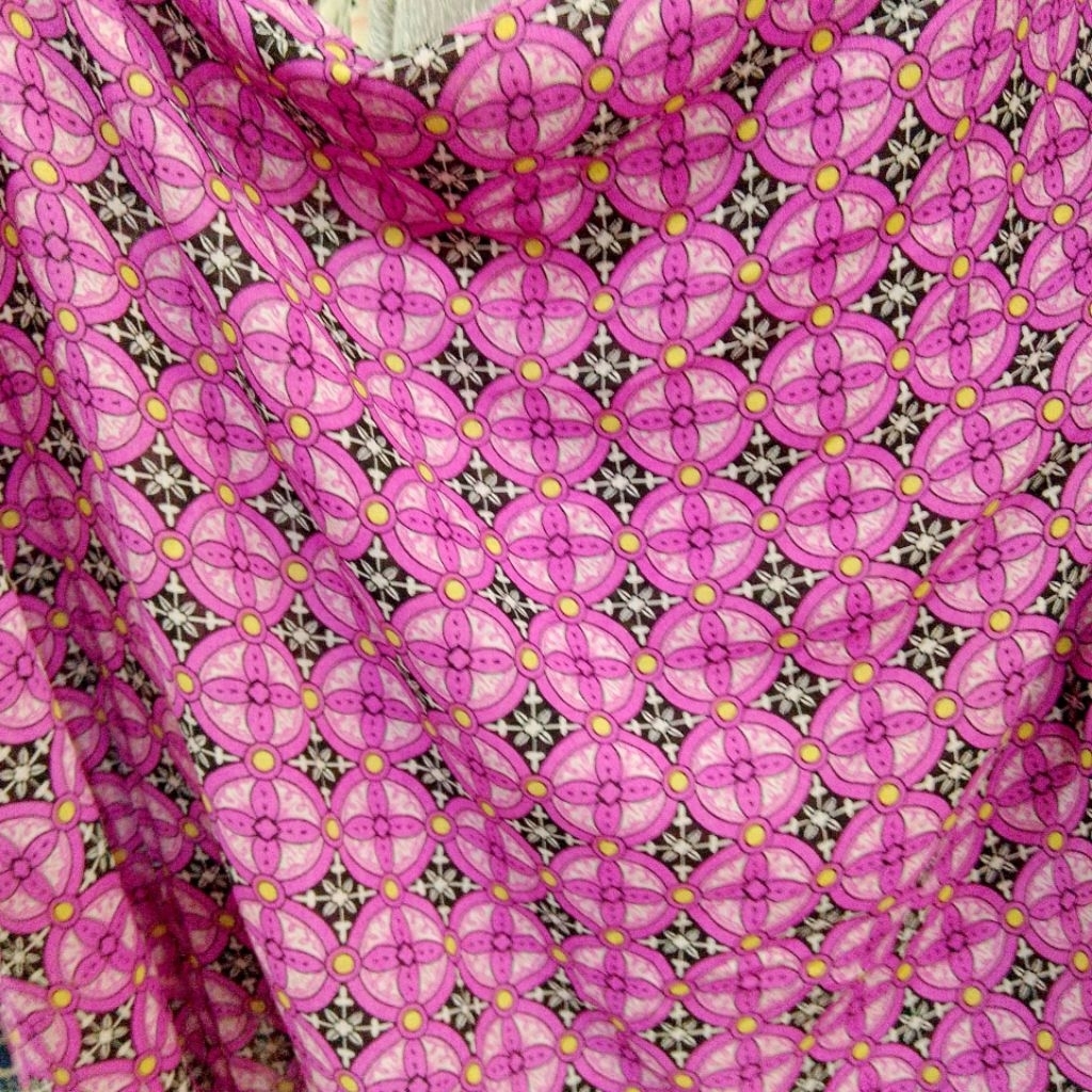 Kain Wolfis Motif  Polkadot Etnik Pink Premium - Bahan Gamis, Dress, Busana Muslim - Lebar 150cm ajt