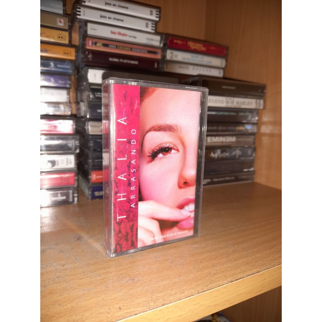 Kaset Thalia - Arrasando
