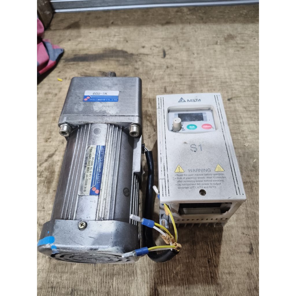 AC Motor Gearbox 3 Phase. 220/380V. 180W Ratio 1:5 Set Inventer