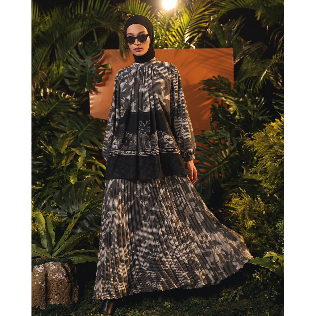 Glenda Set Tropic Night Zaskia Sungkar