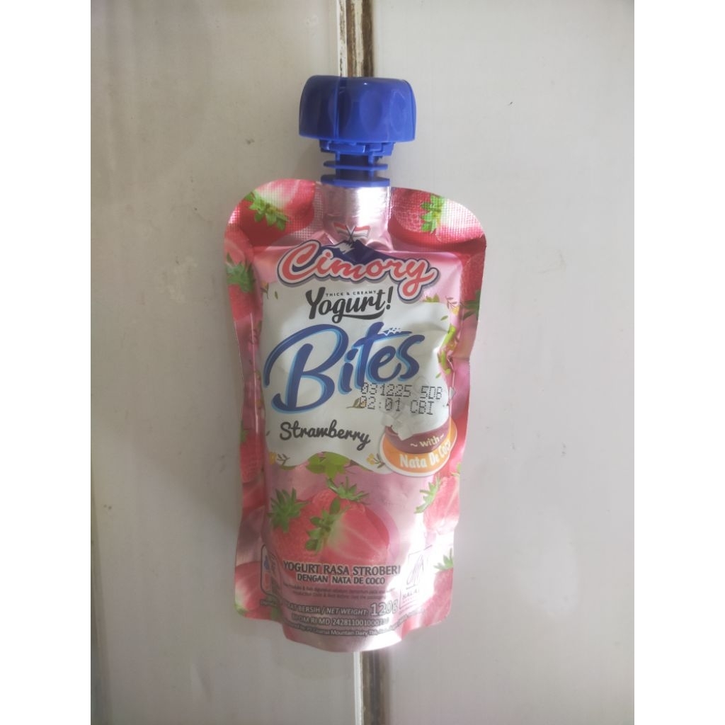 

Cimory Yogurt Bites Strawberry 120Gr