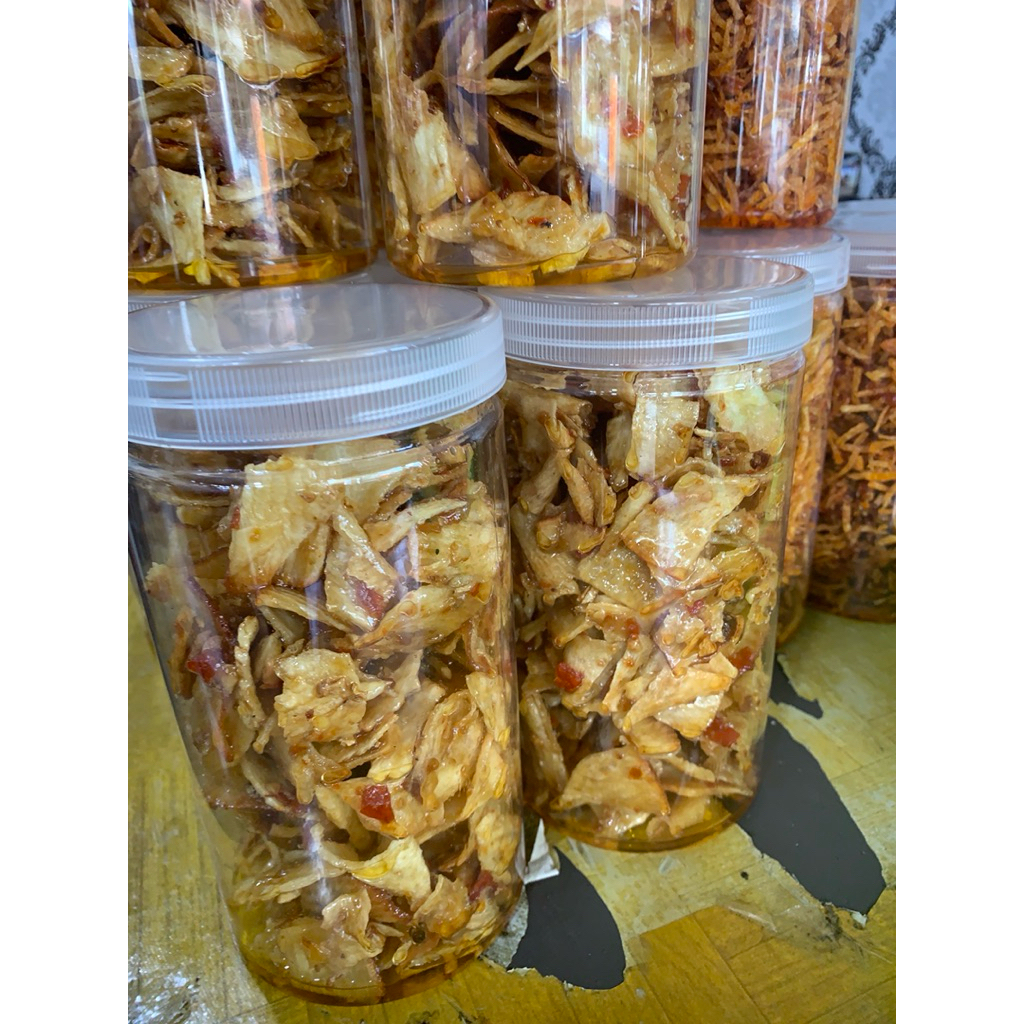 

keripik lada keripik singkong pedas basreng makaroni cemilan