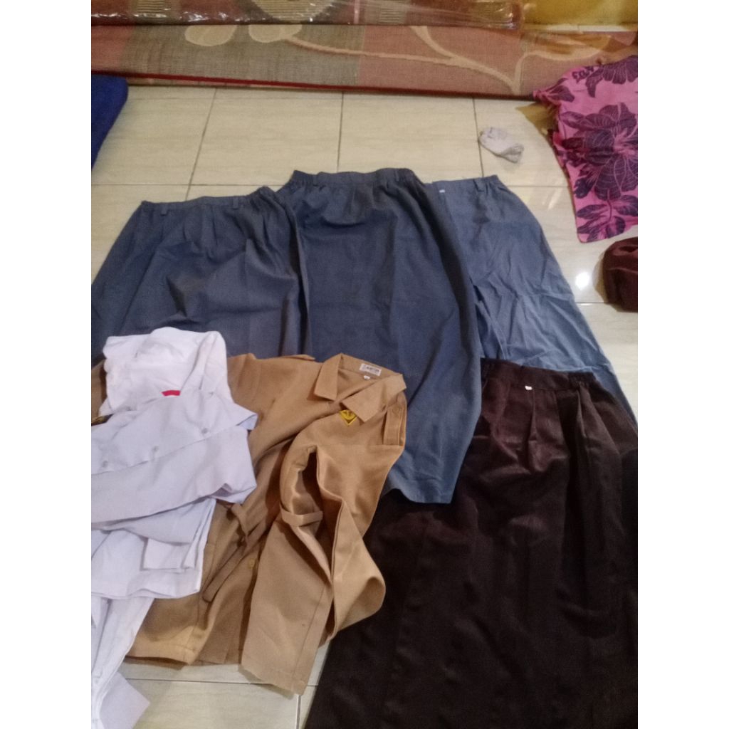 Preloved seragam SMA
