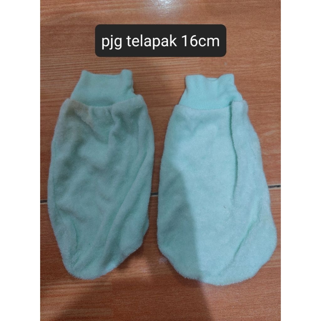kaos kaki bayi anak perempuan cewek preloved secondhand seken bekas