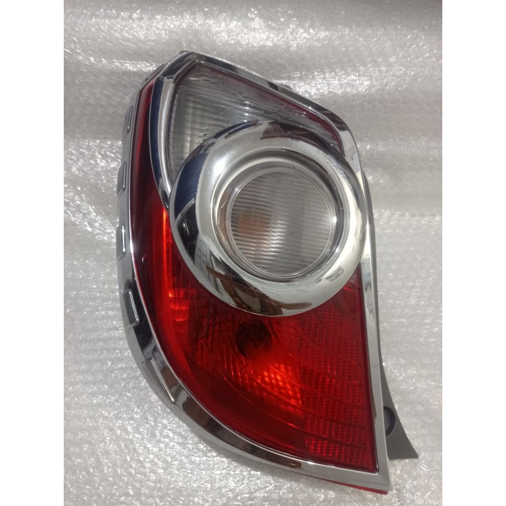 STOP LAMPU STOP REM BELAKANG KIRI LH AGYA,ALYA ORI