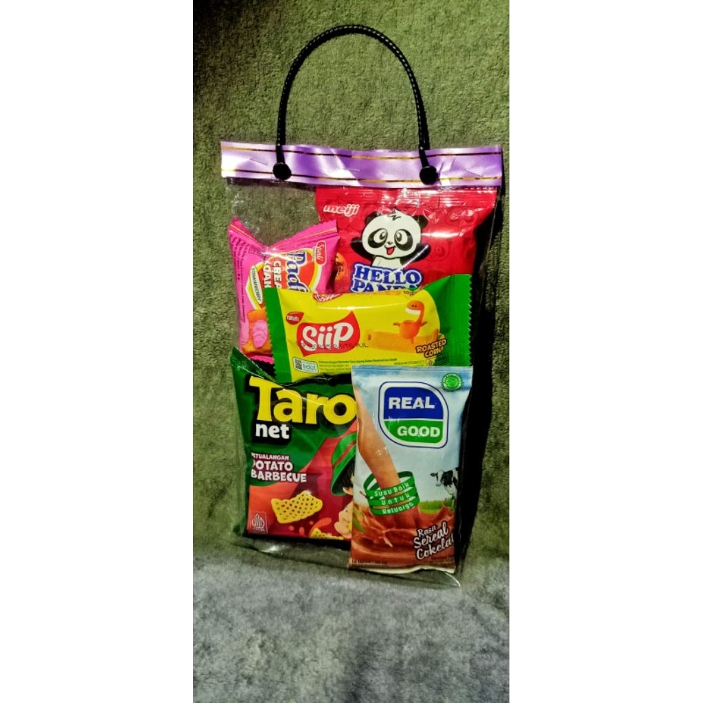 

Bingkisan Snack Ulang Tahun Anak // Hampers Ulang Tahun Anak