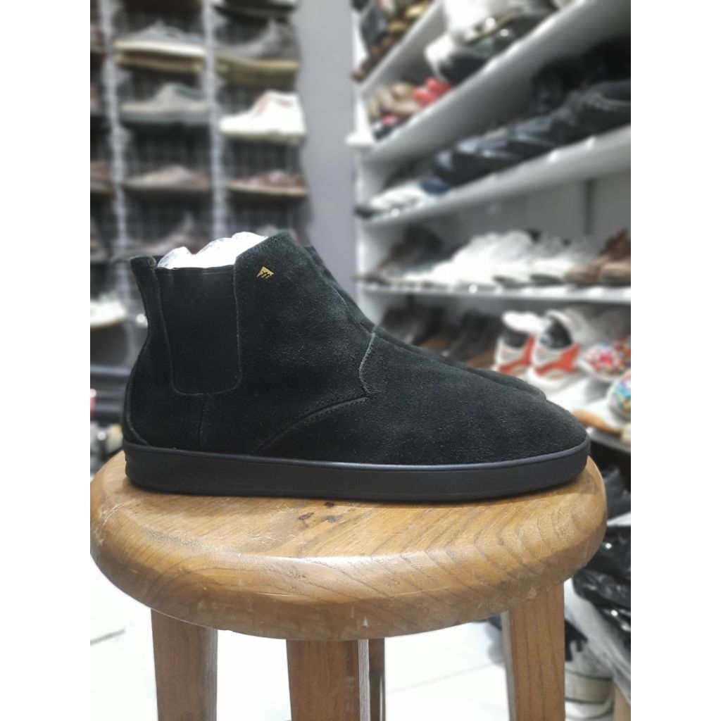 Sepatu Emerica romero Hi chelsea boot full black sekolah size 44