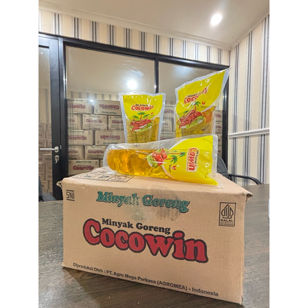 

minyak goreng kelapa sawit 1 dus isi 12 pcs berat 900ml