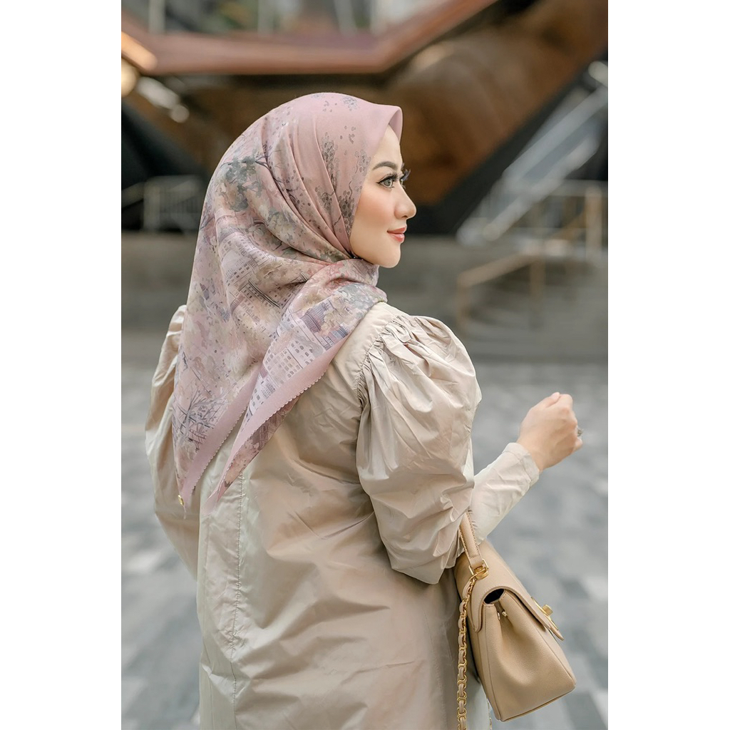 NEW Buttonscarves New York 3 Voile Square - Bowery