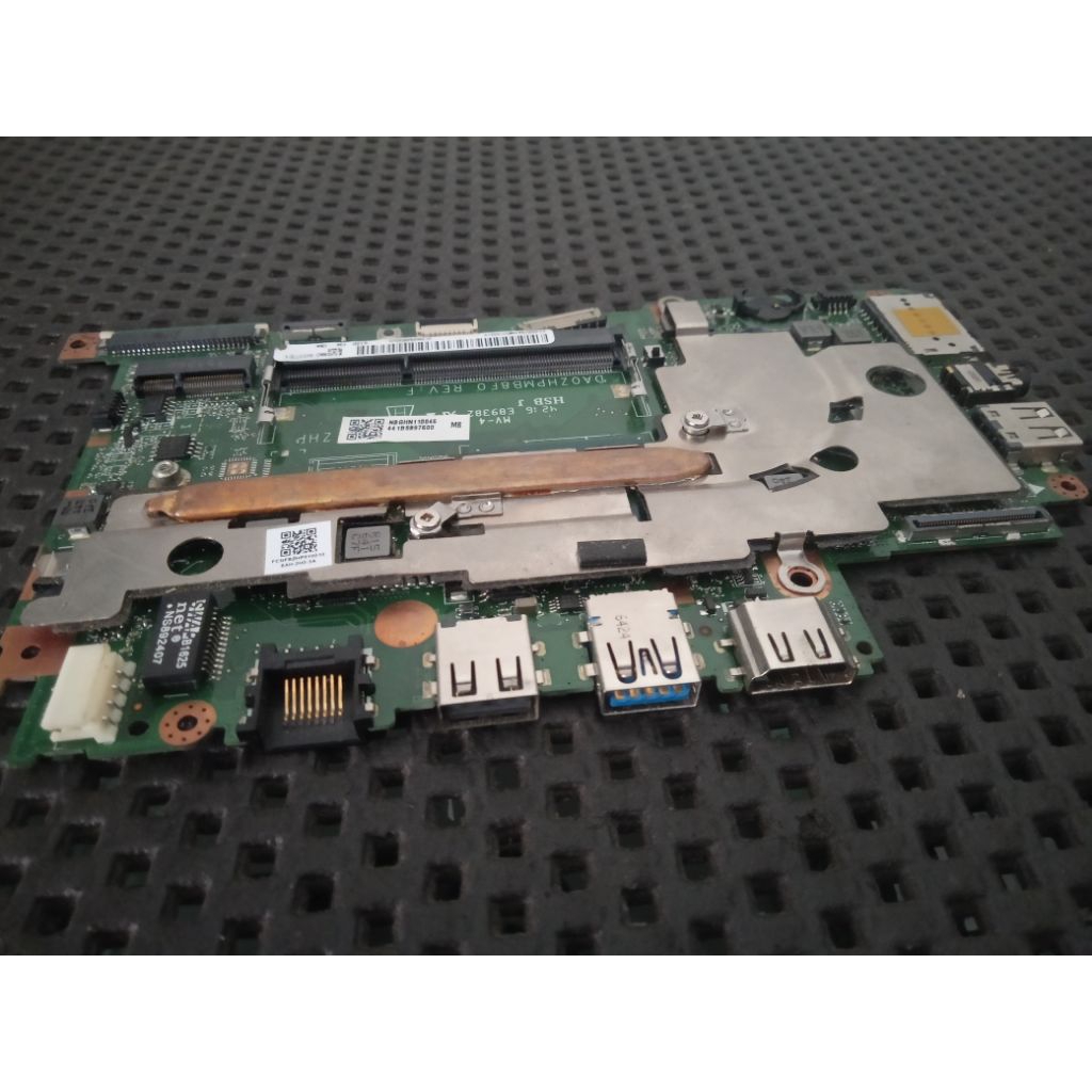 Mobo/Mesin/Motherboard/Mainboard Bahan Acer Aspire ES1 132