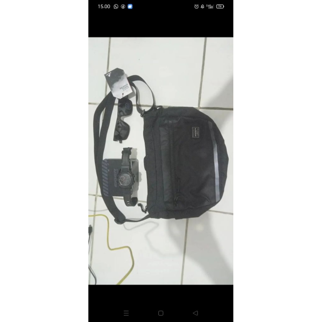 Jam tas kacamata eiger