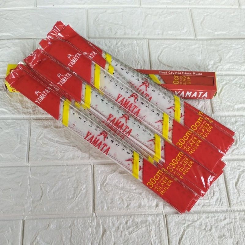 

PENGGARIS PLASTIK 30 CM YAMATA