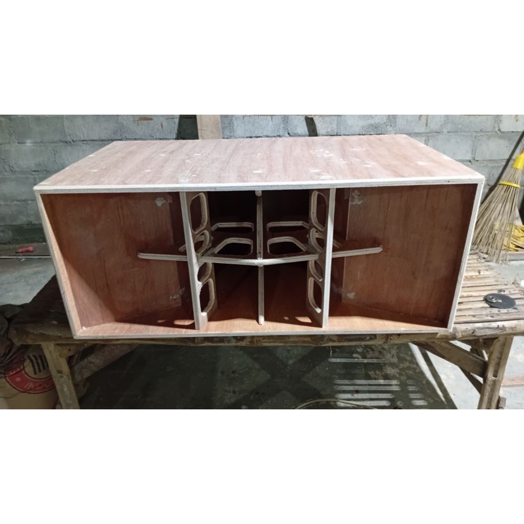 Box cla 15 inch double haban semi padat