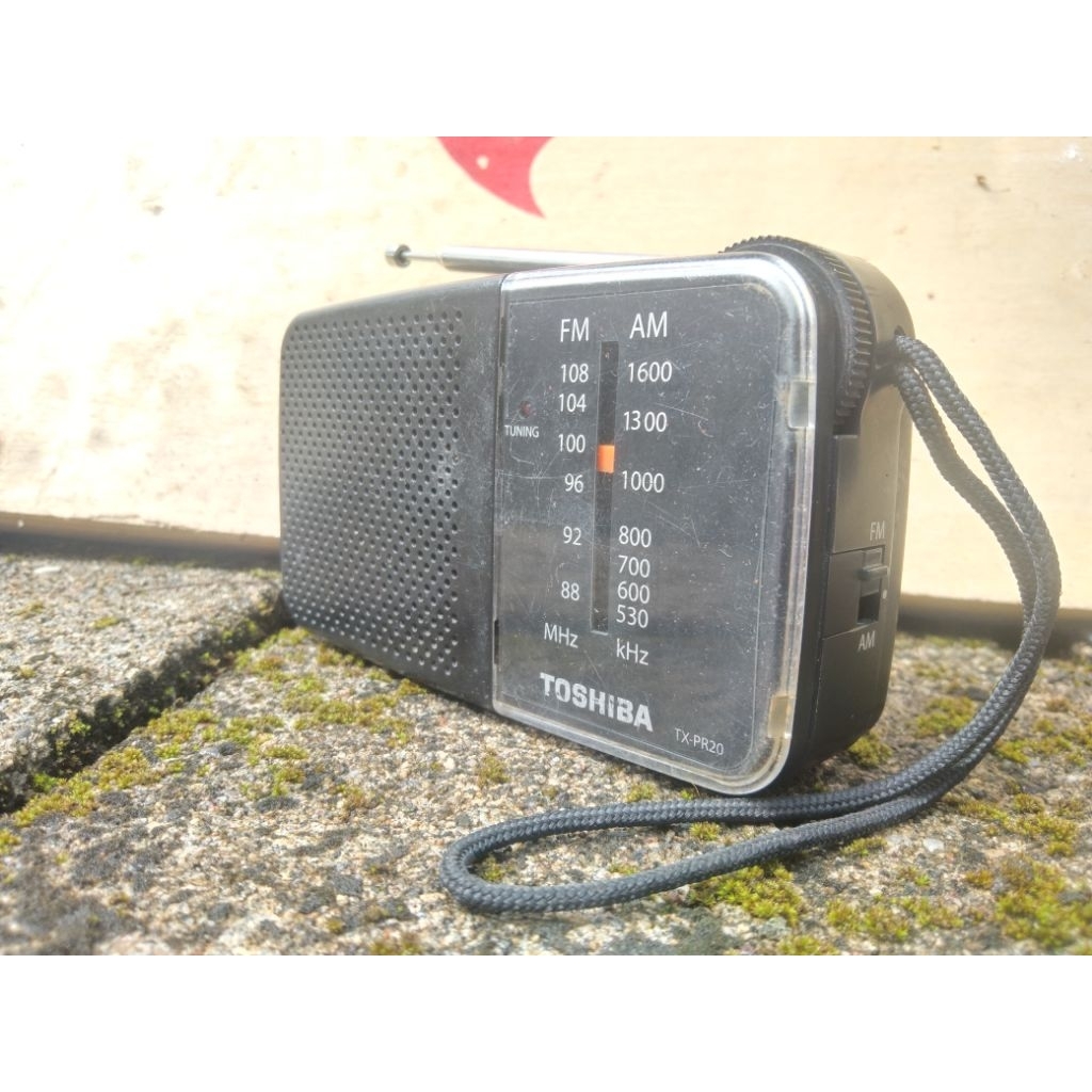 radio saku poket Toshiba