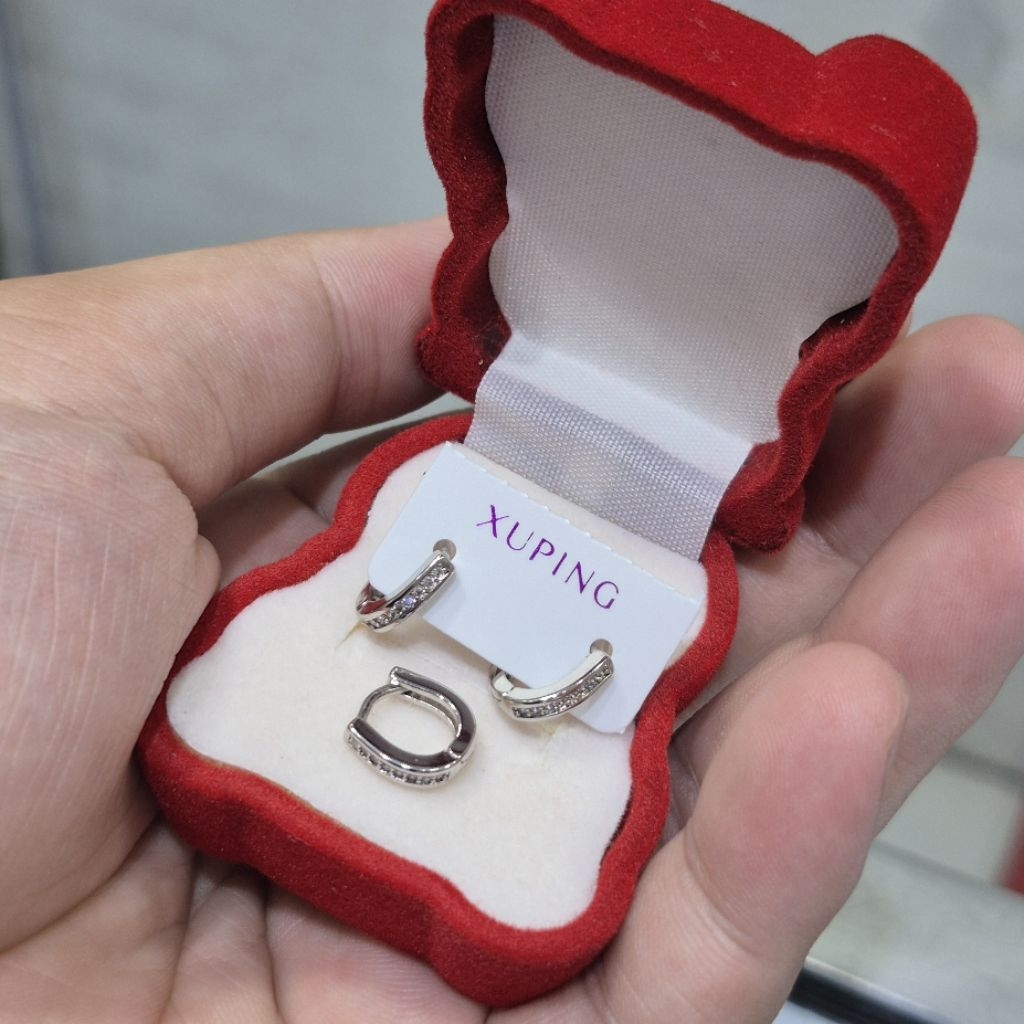 Giwang klip anting klip bulet putih mata baris list XUPING asli