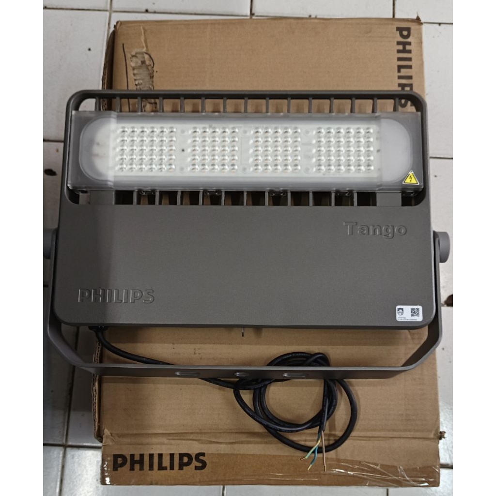 LED BVP381 LED65/ww 50watt 220-240v AMB GM Philips IP-66