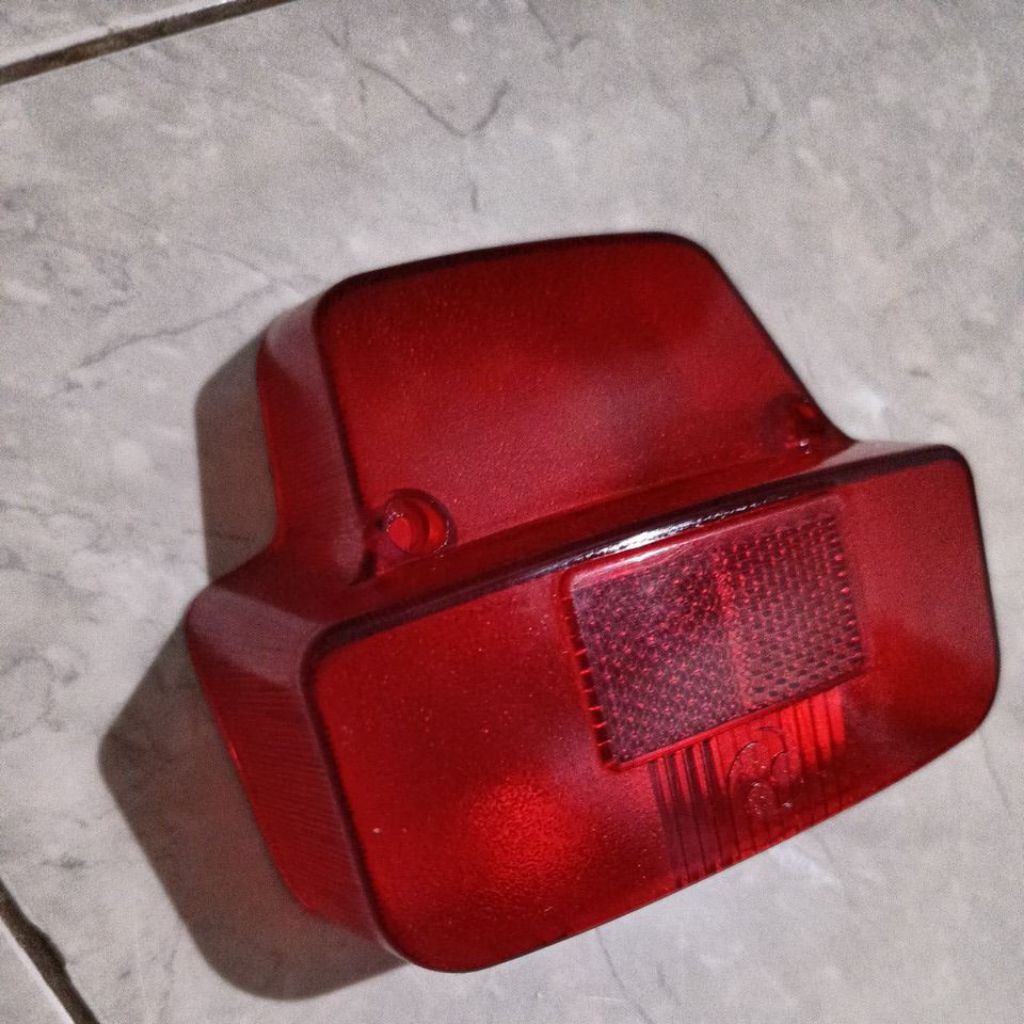 lampu belakang Vespa super Sprint
