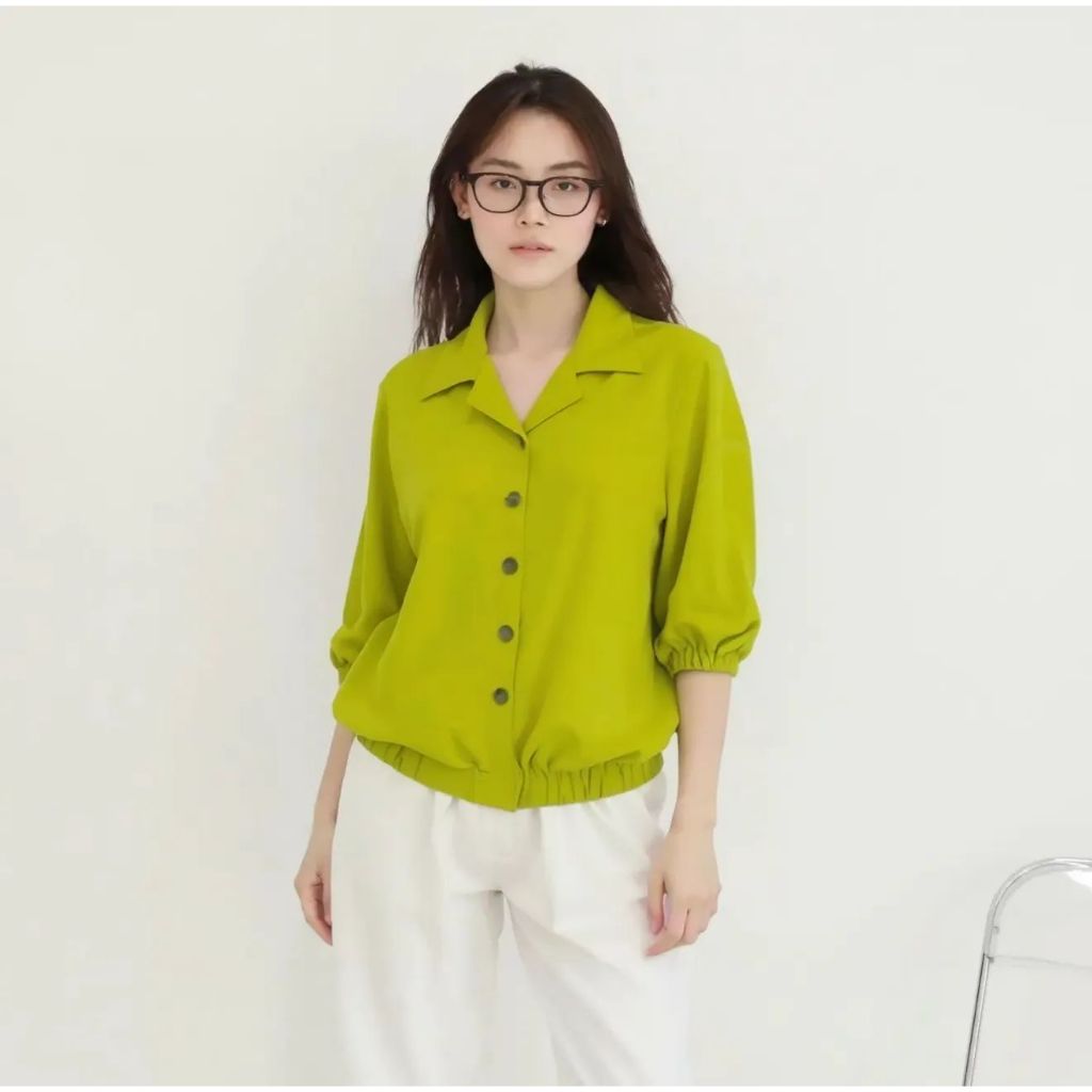 Atasan Kemeja Crop Wanita Karet Pinggang Terbaru Dan Terlaris / Atasan Viral Kemeja Crop Kekinian