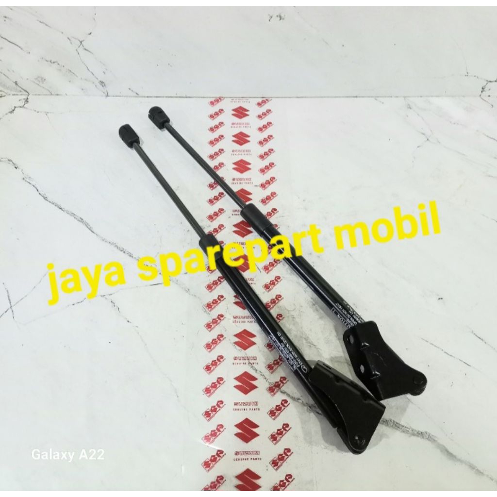 Shock bagasi pintu belakang shock hidrolik belakang suzuki ertiga
