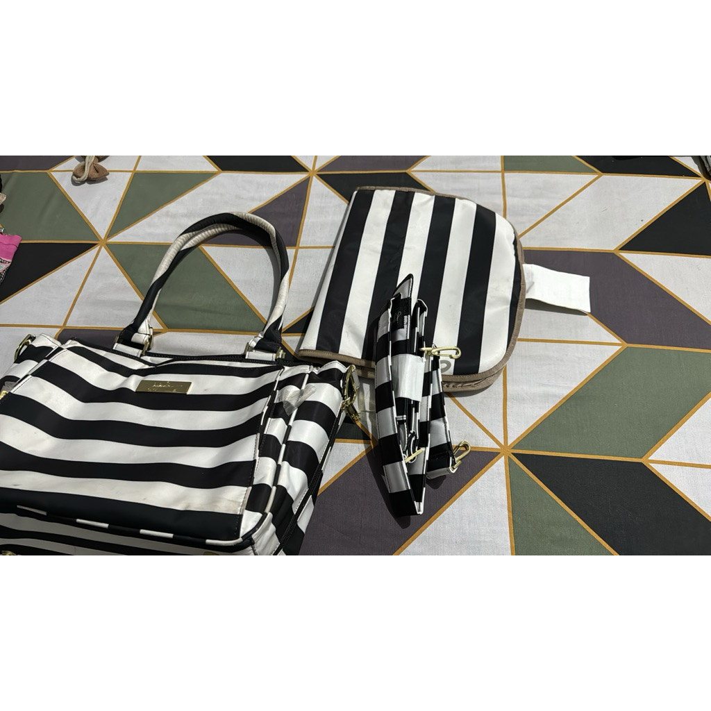 PRELOVED diaperbag jujube