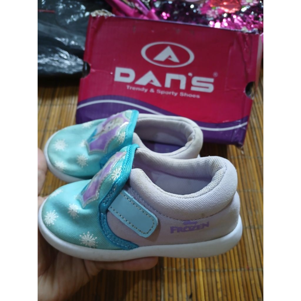 PL Sepatu Anak Bata x Disney