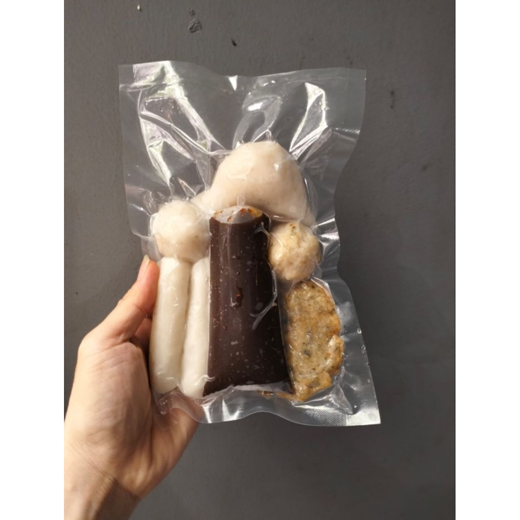 

pempek Frozen asli ikan tenggiri 100%
