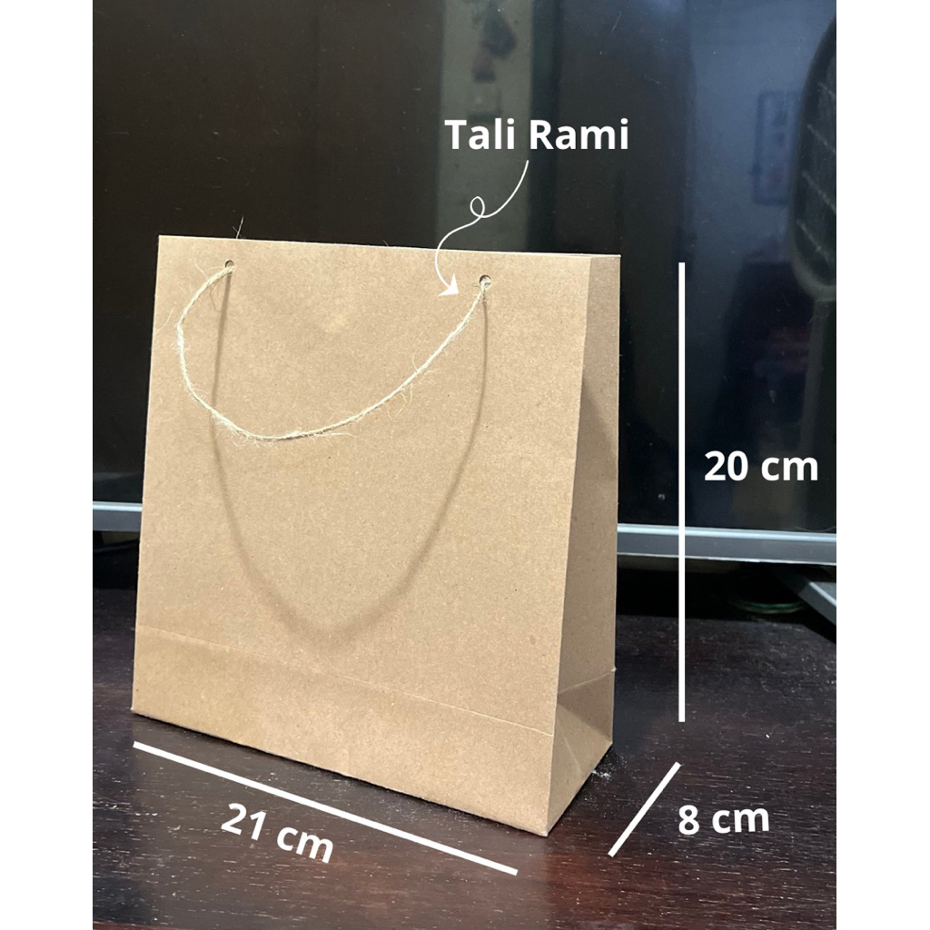 

Paper Bag polos murah Tas Kertas Polos size 21 x 18 x 22 cm Tas Souvenir Tas coklat Tas Acara Tas Hajatan Tas kado Paper bag acara paper bag ulang tahun paper bag souvenir paper bag wedding paper bag nikahan paper bag belanja