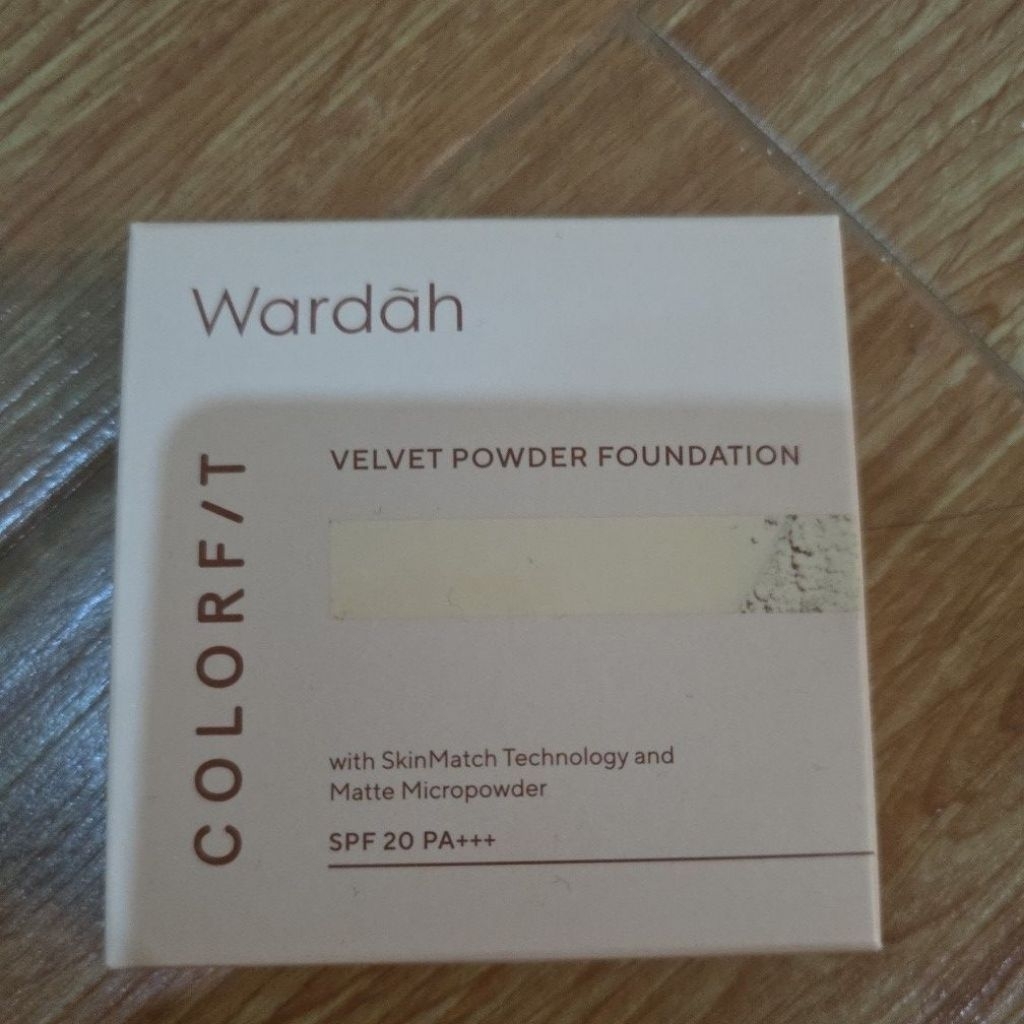 Wardah colorfit Foundation