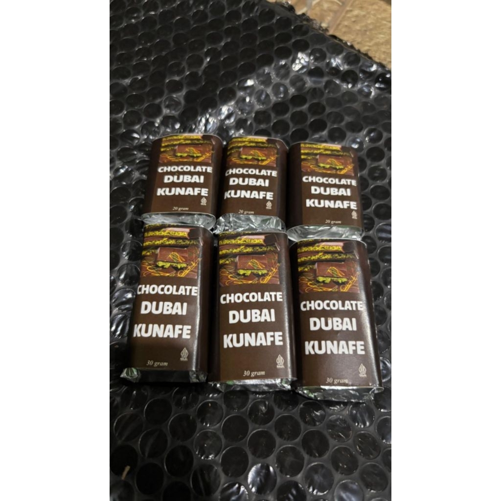 

COKLAT DUBAI MINI 3BAR BELI 15 FREE 1