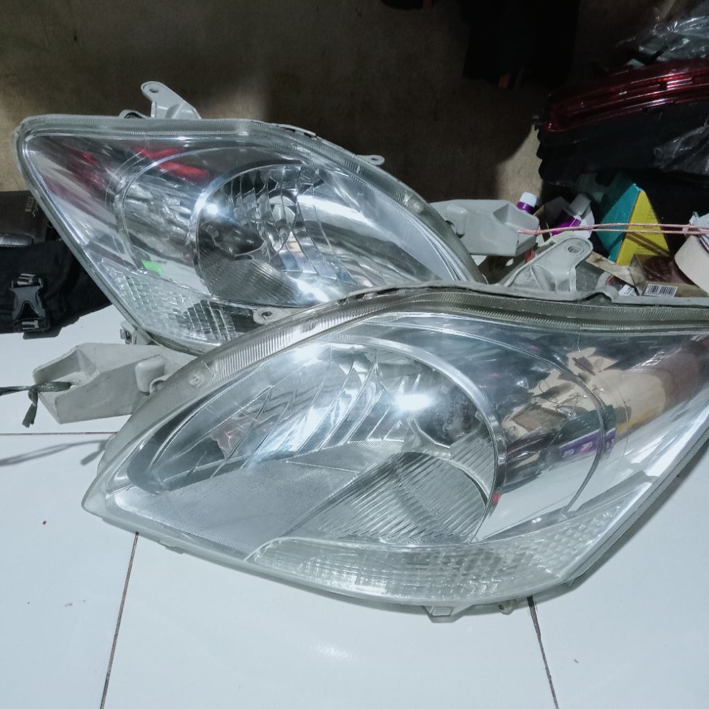 Headlamp Lampu Depan Vios gen 2