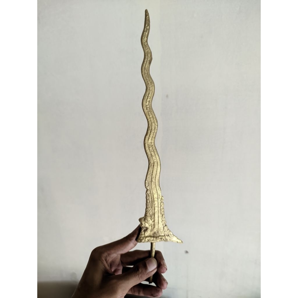 Keris Naga Kuningan