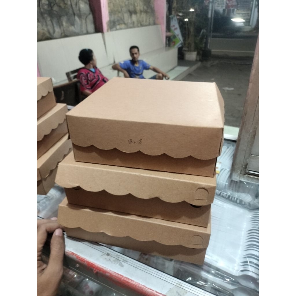 

kotak nasi 22x22 isi 100 per pack