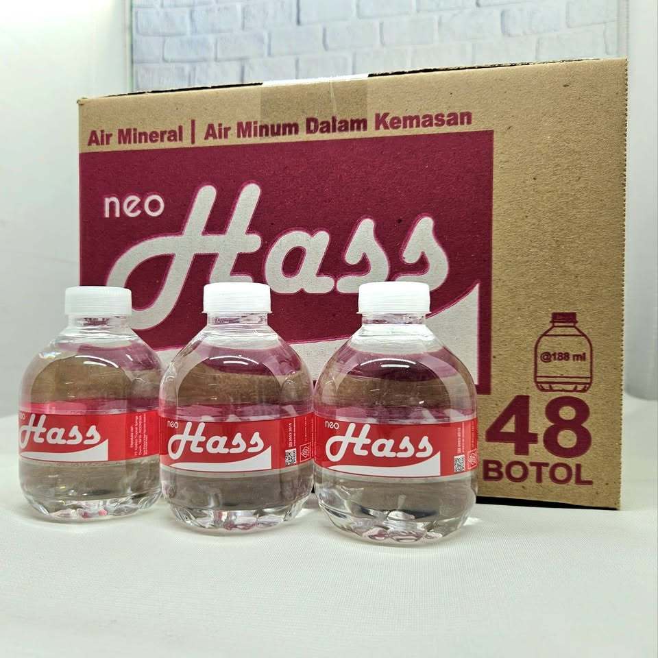 

NEO HASS mini cube isi 48 botol air kemasan hass mini hass gemoy