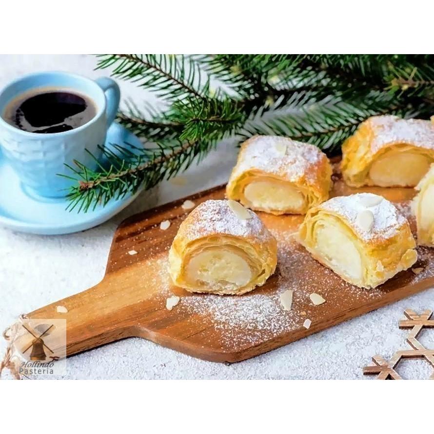 

Hollindo 'Banketstaaf" Dutch Almond filled pastry log (25 cm's)