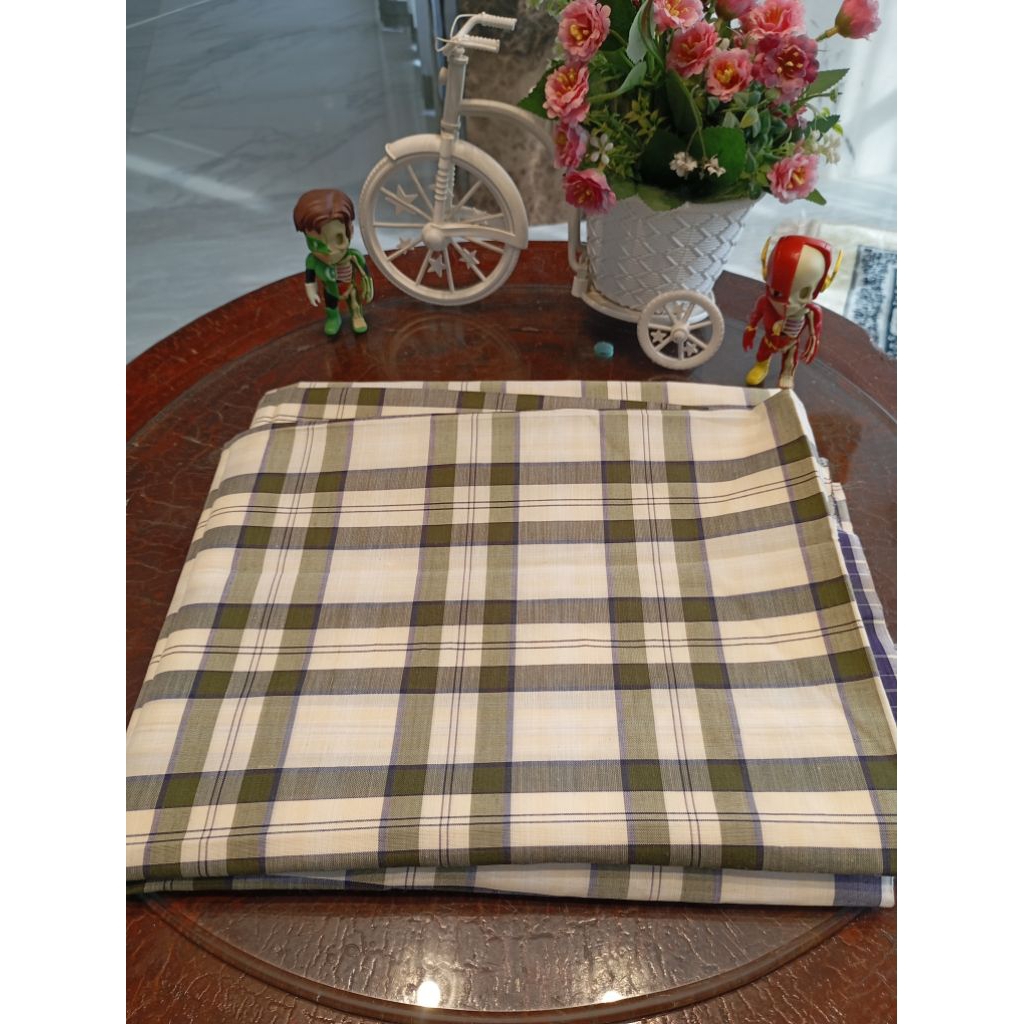 Sarung Tenun Jadul made in indonesia