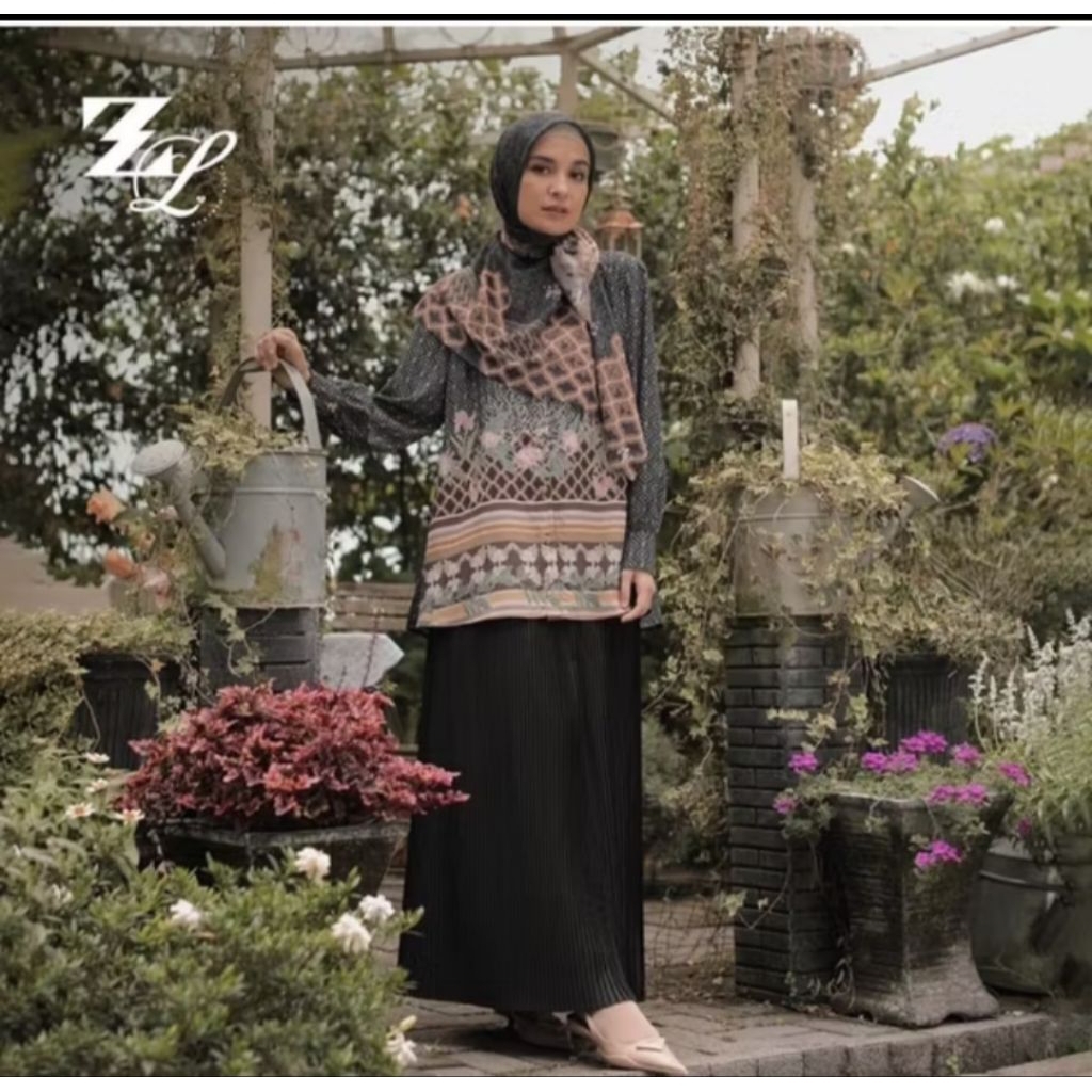 ZASKIA SUNGKAR X L BY LCB  ROSIE BLOUSE BLACK UK M PRELOVED