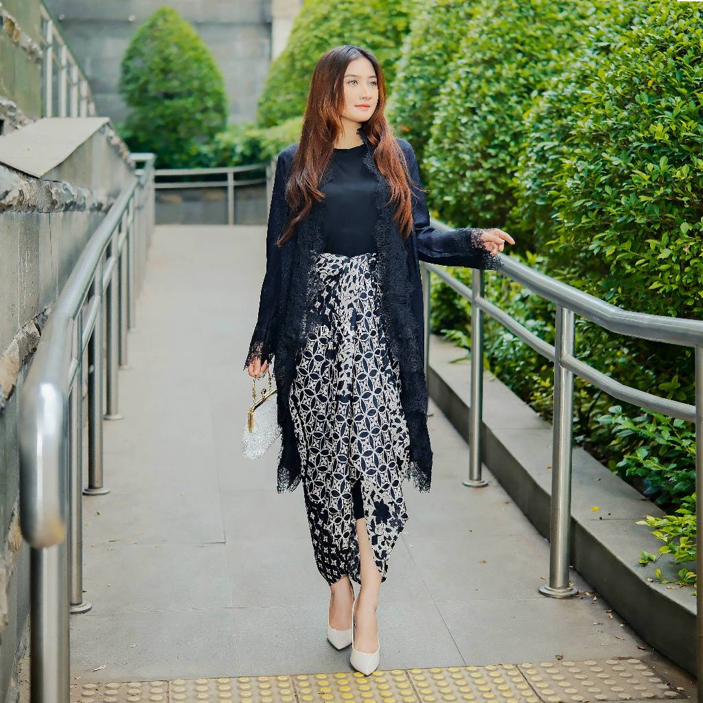 SET NAGITA OUTER VISCOSE LACE SERIES by Diana Batik Trusmi