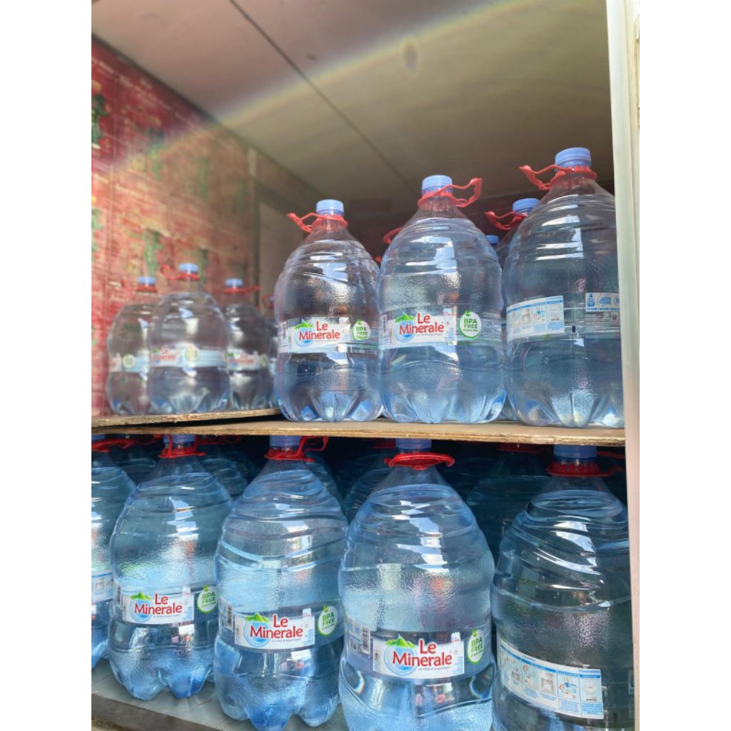 

AIR MINERAL LE MINERALE GALON isi 15 liter