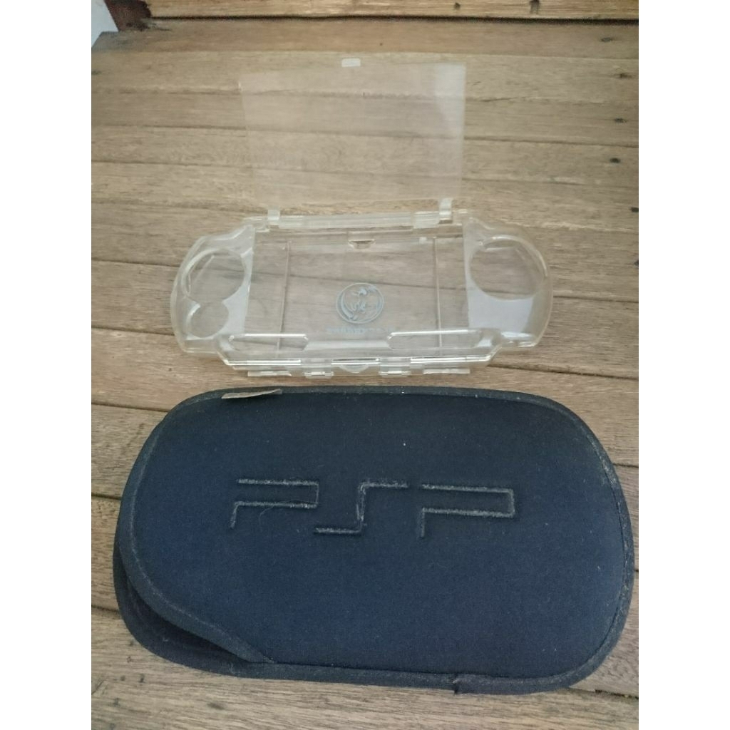 Sony Pouch & Mika case Blackhorns Untuk PSP 2000 Kondisi Bekas